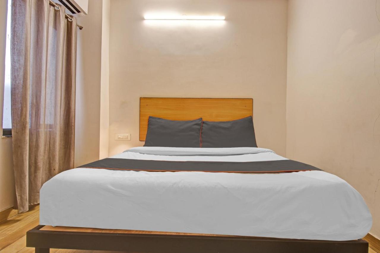 Hotel Super Townhouse Kachnar House Vikas Nagar Hasanganj Exterior foto