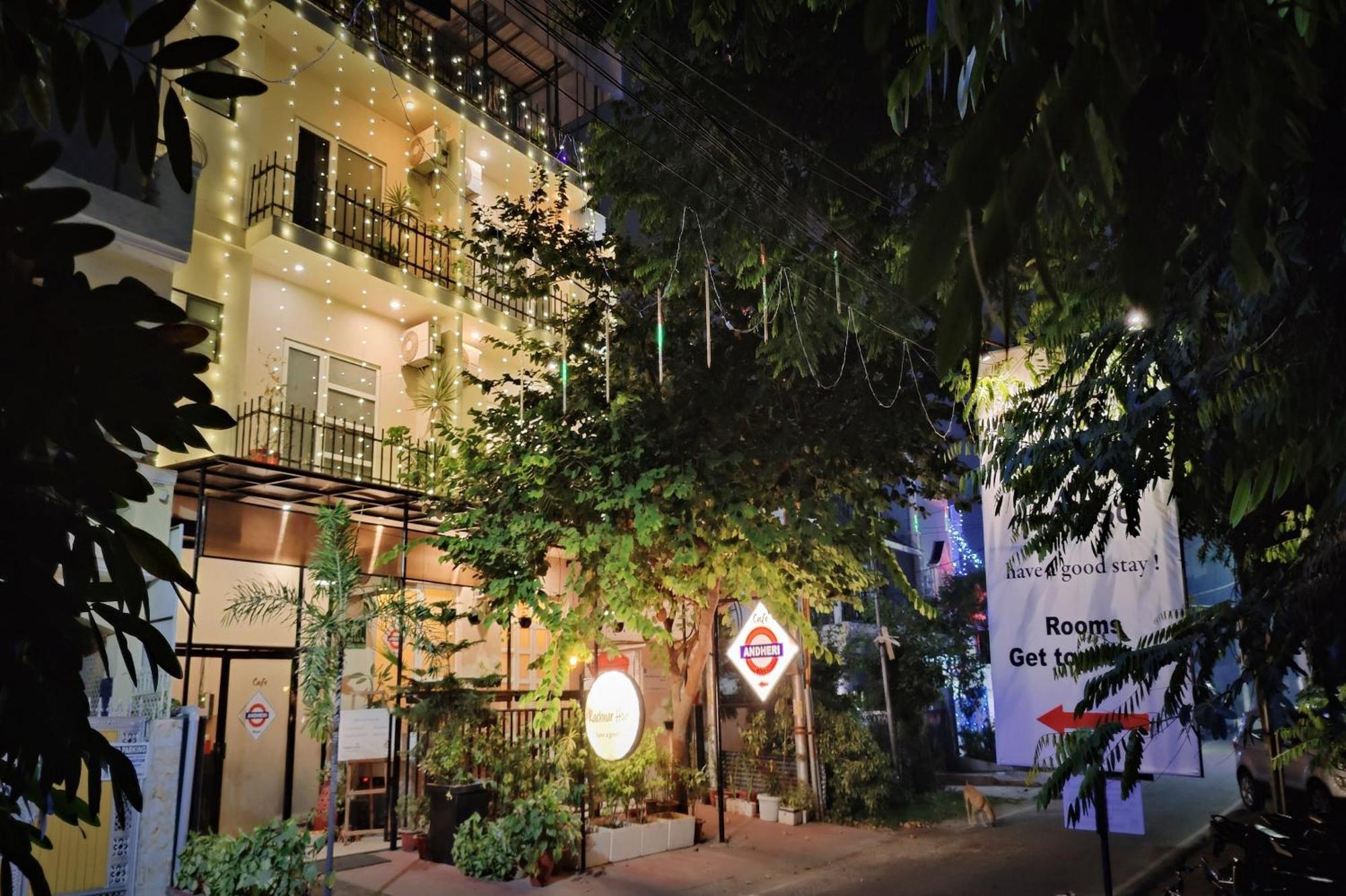 Hotel Super Townhouse Kachnar House Vikas Nagar Hasanganj Exterior foto