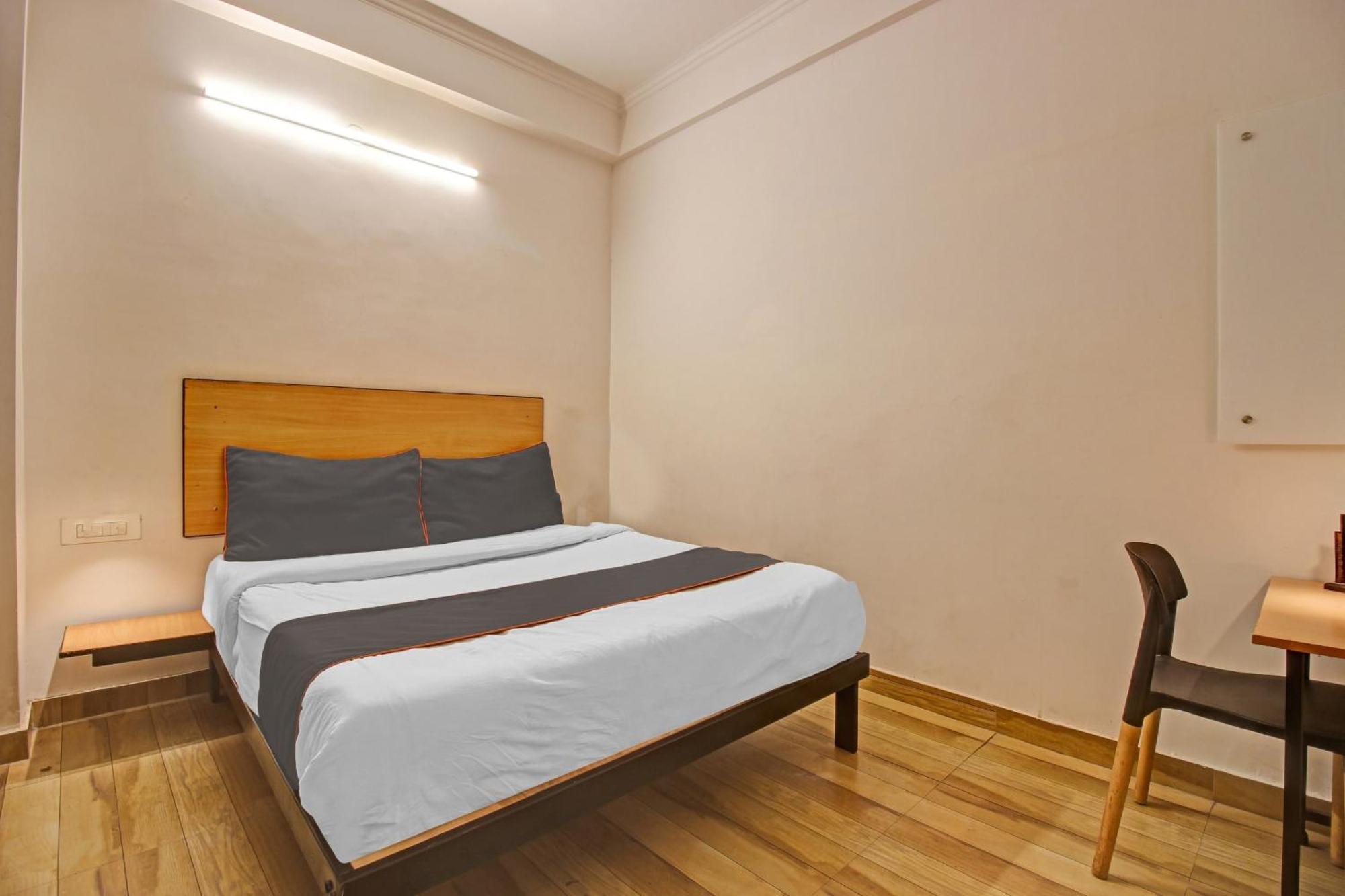 Hotel Super Townhouse Kachnar House Vikas Nagar Hasanganj Exterior foto